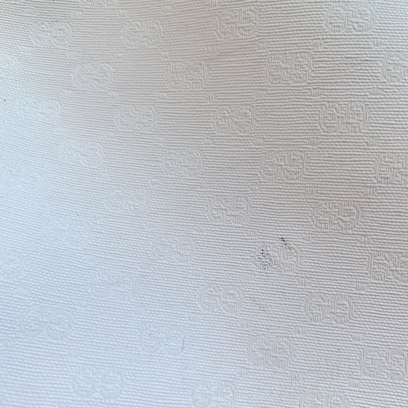 🎉HP 10/30🎉 Authentic Gucci Vintage Crossbody bag, *RARE* ALL White - Picture 8 of 14